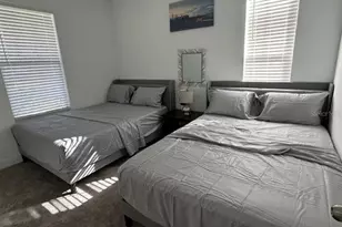 2828 22nd St N, Saint Petersburg, FL 33713 - Photo 7