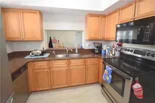 3123 39th St S, Saint Petersburg, FL 33711 - Photo 3