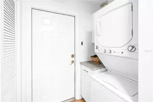 109 34th Ave N, Saint Petersburg, FL 33704 - Photo 17