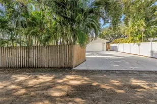 109 34th Ave N, Saint Petersburg, FL 33704 - Photo 35