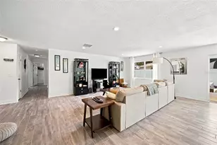 23252 Charlston Pl, Land O Lakes, FL 34639 - Photo 11