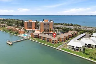 7400 Sunshine Skyway Ln S, Saint Petersburg, FL 33711 - Photo 9