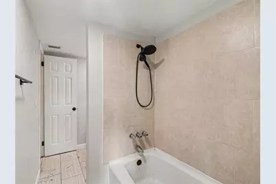 4023 Lake Bayshore Drive #112, Bradenton, FL 34205 - Photo 25