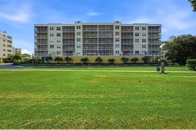 1200 Country Club Drive #4201, Largo, FL 33771 - Photo 3