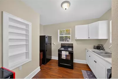 1615 14th Street S, Saint Petersburg, FL 33705 - Photo 17