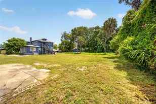 1615 14th St S, Saint Petersburg, FL 33705 - Photo 27