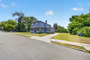 1615 14th St S, Saint Petersburg, FL 33705 - Photo 23
