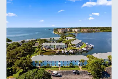 5191 Salmon Drive SE #D, Saint Petersburg, FL 33705 - Photo 1