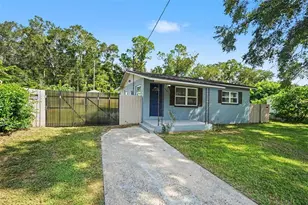 20703 Mickens Dr, Dade City, FL 33523 - Photo 3