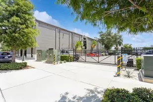 217 N 12th St, Tampa, FL 33602 - Photo 11