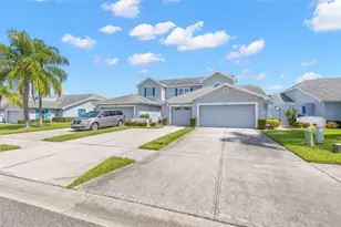 216 Hemingway Dr, Oldsmar, FL 34677 - Photo 3