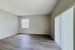 27402 Coral Springs Dr, Wesley Chapel, FL 33544 - Photo 15