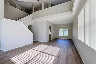 27402 Coral Springs Dr, Wesley Chapel, FL 33544 - Photo 5