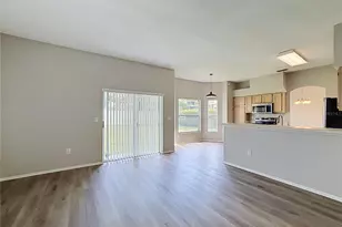 27402 Coral Springs Dr, Wesley Chapel, FL 33544 - Photo 17