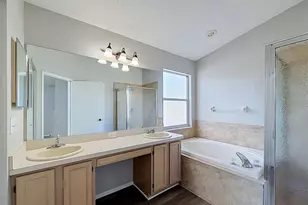 27402 Coral Springs Dr, Wesley Chapel, FL 33544 - Photo 31