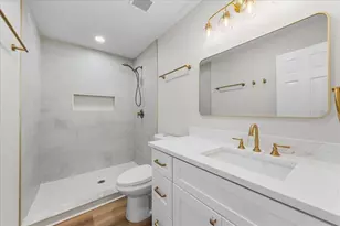 125 61st St N, Saint Petersburg, FL 33710 - Photo 25