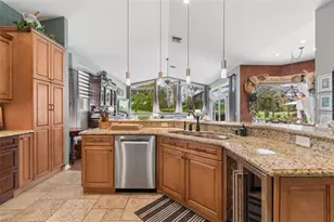 17714 Grey Eagle Rd, Tampa, FL 33647 - Photo 9