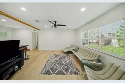 4636 W Bay Court Avenue, Tampa, FL 33611 - Photo 7