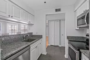 1000 W Horatio St, Tampa, FL 33606 - Photo 9