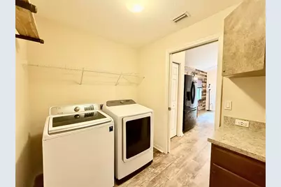 6054 Merrifield Drive, Zephyrhills, FL 33541 - Photo 17