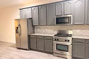 10245 Devonshire Lake Dr, Tampa, FL 33647 - Photo 5