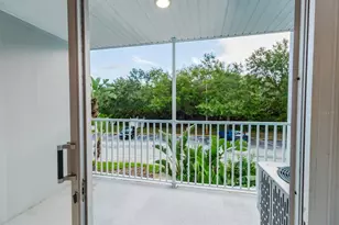3315 58th Ave S, Saint Petersburg, FL 33712 - Photo 11