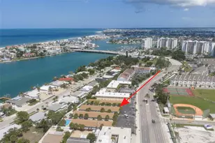 9040 Blind Pass Rd, Saint Pete Beach, FL 33706 - Photo 31