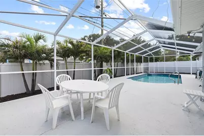 1394 Bellevue Boulevard, Clearwater, FL 33756 - Photo 9