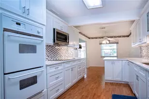 301 Cranston Pl, Sun City Center, FL 33573 - Photo 17