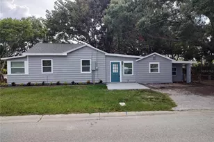 301 Mystic Lake Dr N, Saint Petersburg, FL 33702 - Photo 21