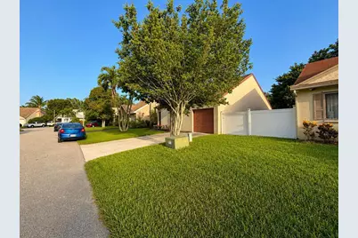33 Peachtree Place, Boynton Beach, FL 33436 - Photo 5