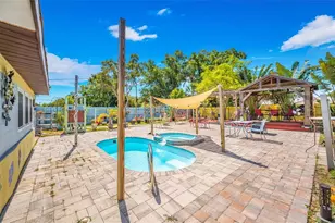 1572 77th Ave N, Saint Petersburg, FL 33702 - Photo 27