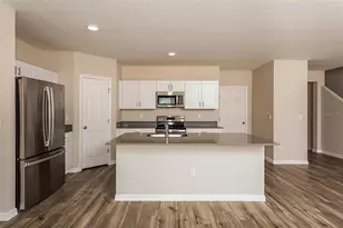 2154 Lawson Wy, Zephyrhills, FL 33541 - Photo 7