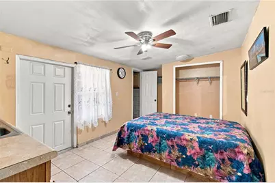 10118 Briarwick Court, Tampa, FL 33615 - Photo 31
