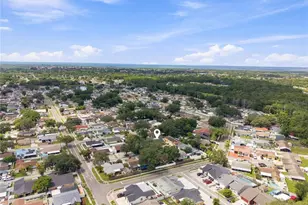 10118 Briarwick Ct, Tampa, FL 33615 - Photo 15
