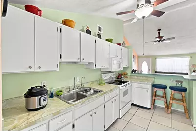 10118 Briarwick Court, Tampa, FL 33615 - Photo 25
