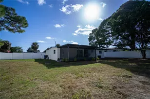 1411 Tyrone Blvd N, Saint Petersburg, FL 33710 - Photo 31