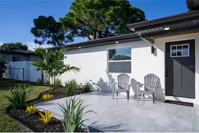 1411 Tyrone Boulevard N, Saint Petersburg, FL 33710 - Photo 3