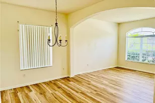 7346 Crescent Palm Dr, Wesley Chapel, FL 33545 - Photo 7