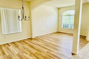 7346 Crescent Palm Dr, Wesley Chapel, FL 33545 - Photo 9