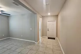 6822 King Crk Dr, Sun City Center, FL 33573 - Photo 3
