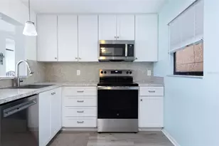 7903 Sailboat Key Blvd S, South Pasadena, FL 33707 - Photo 5