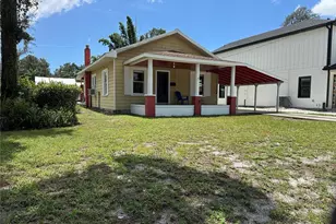 1209 E Ellicott St, Tampa, FL 33603 - Photo 1