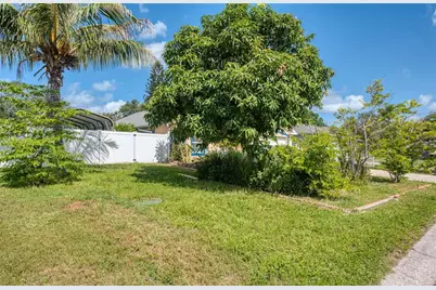 1150 Oakwood Drive, Dunedin, FL 34698 - Photo 5