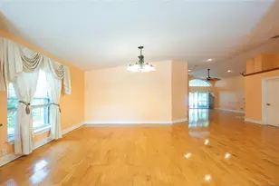1150 Oakwood Dr, Dunedin, FL 34698 - Photo 11
