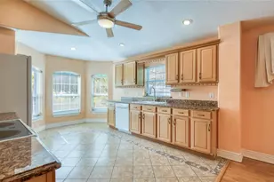 1150 Oakwood Dr, Dunedin, FL 34698 - Photo 7