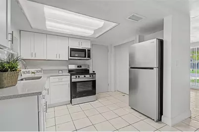 3909 Sail Drive, New Port Richey, FL 34652 - Photo 7