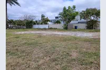 235 145th Avenue E, Madeira Beach, FL 33708 - Photo 1