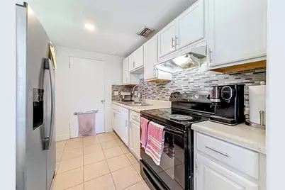 8653 69th Street N, Pinellas Park, FL 33782 - Photo 11