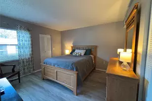 204 Meadow Ln, Oldsmar, FL 34677 - Photo 9